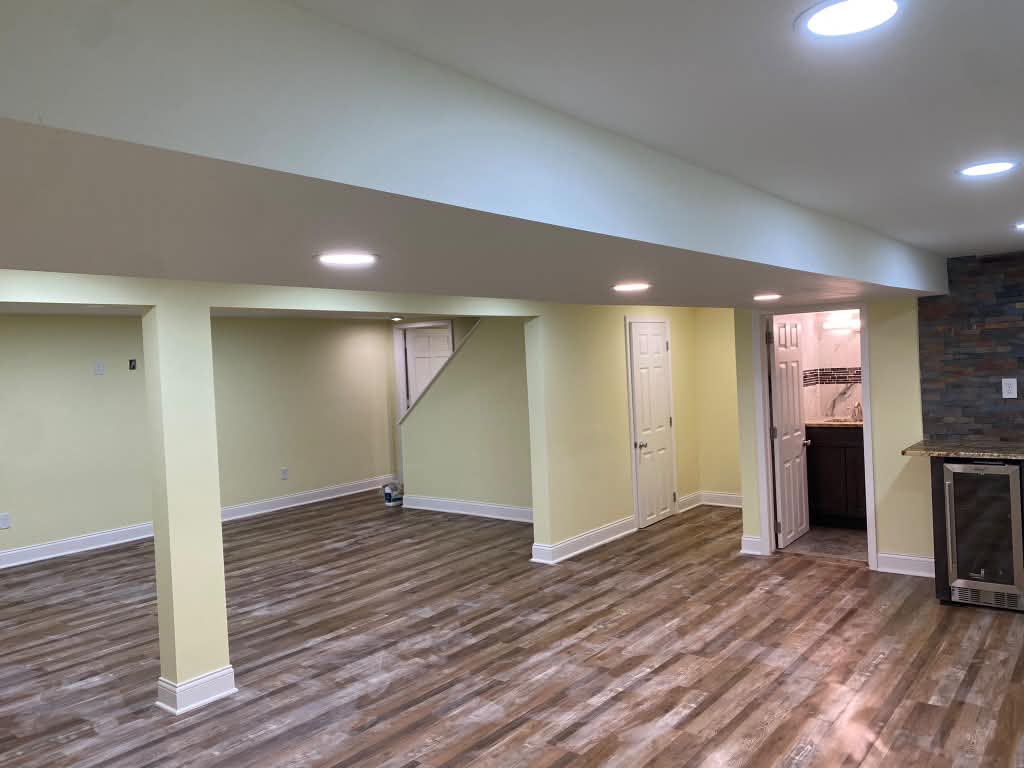 Garage after glossy epoxy floor coating